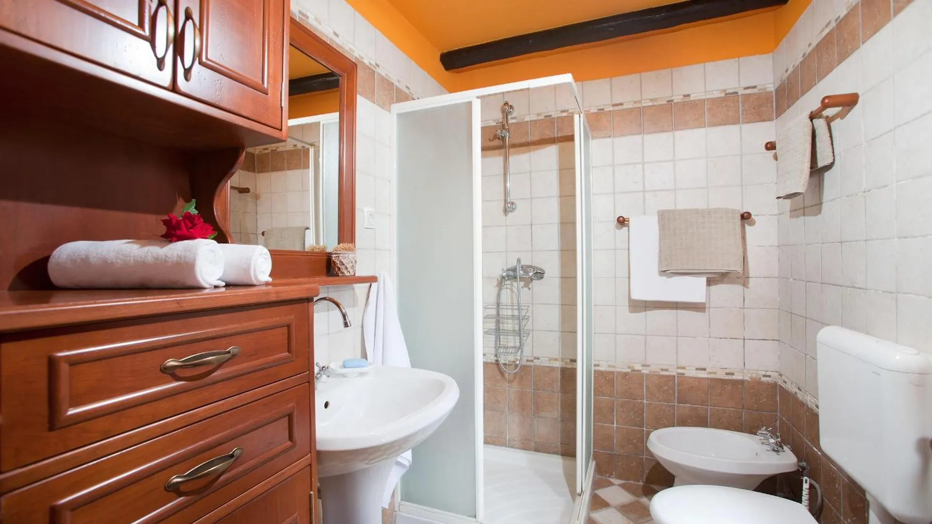 Villa Favola, A Rustic Retreat Surrounded By Beautiful Nature Vinež